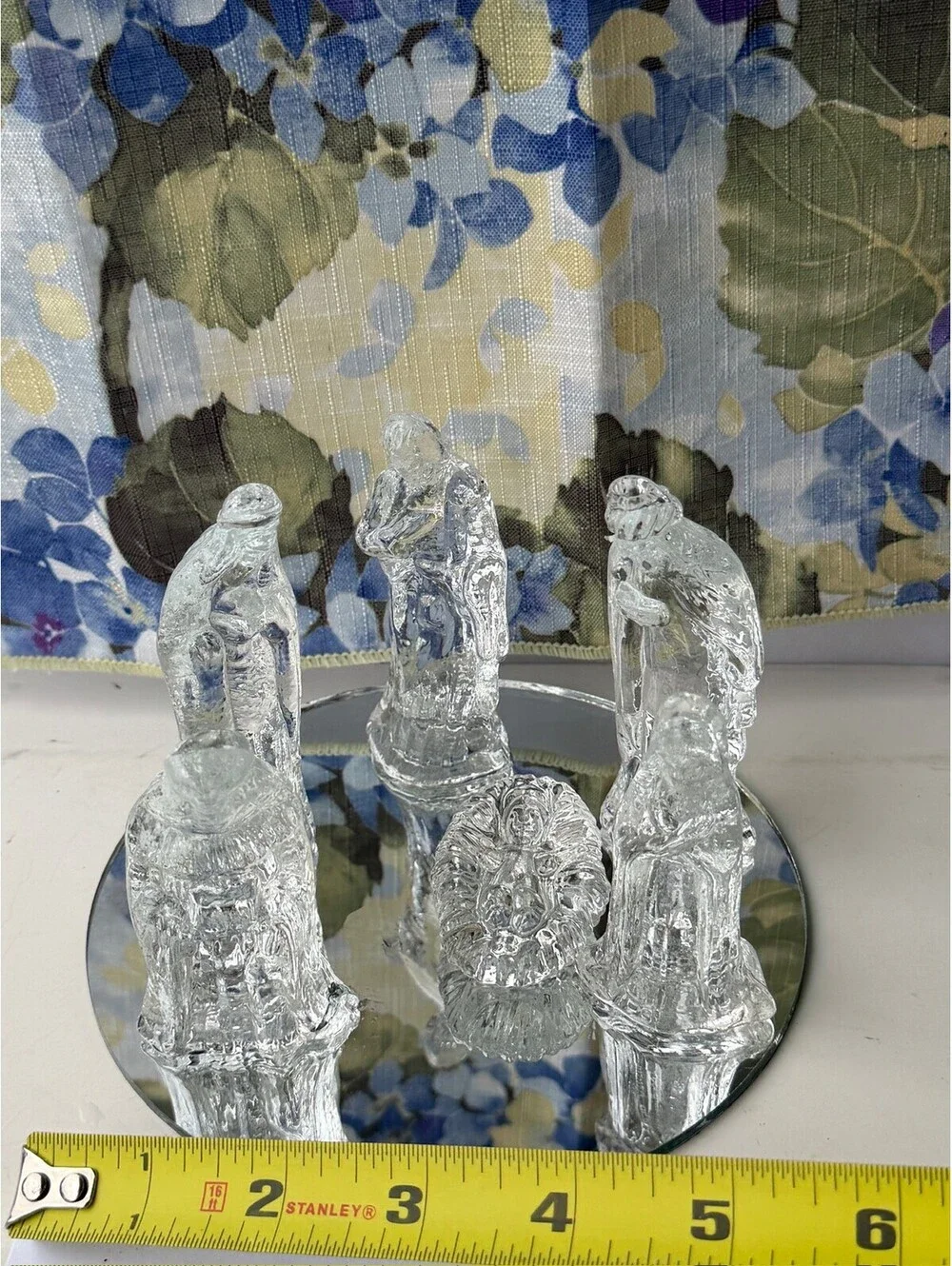 Vintage Clear Glass Nativity Set 5 Piece Figurine Lot with Mirror Base S-11